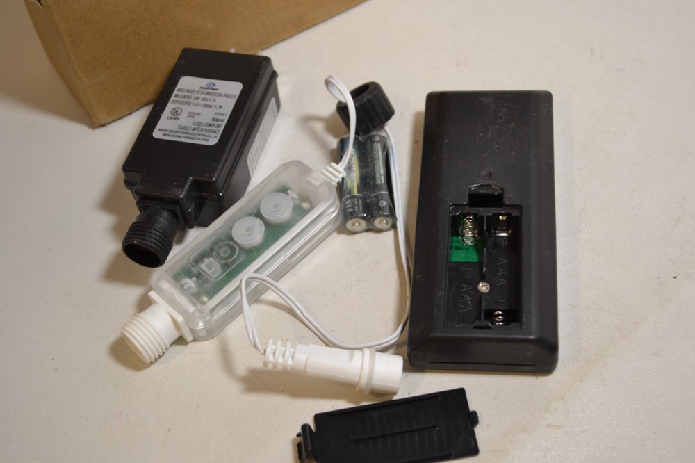 Joomer S05 Remote Control, Timer, Plug, & Batteries