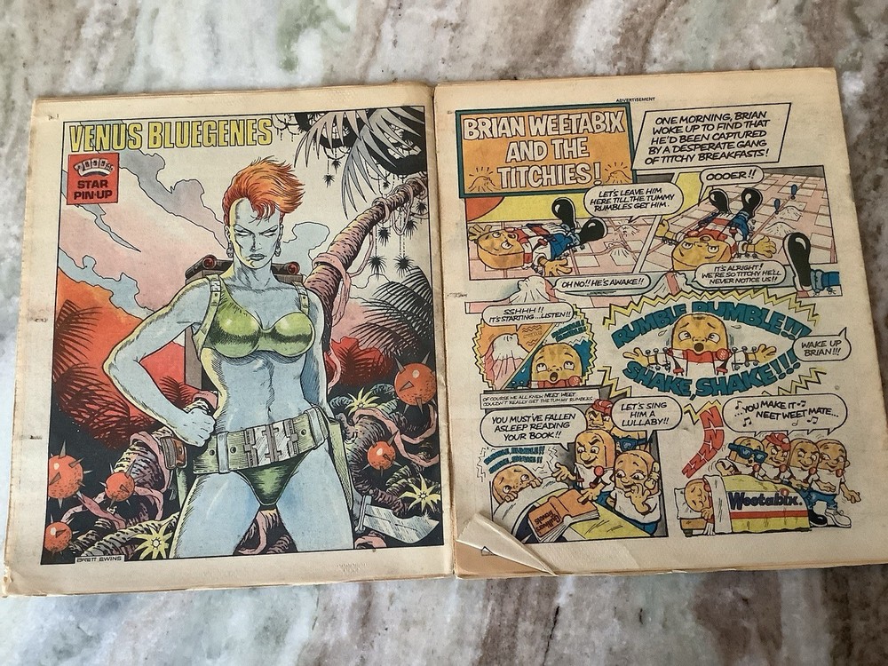 2000 A.D. Featuring Judge UK Comic Magazine Program 352 & 353 1984