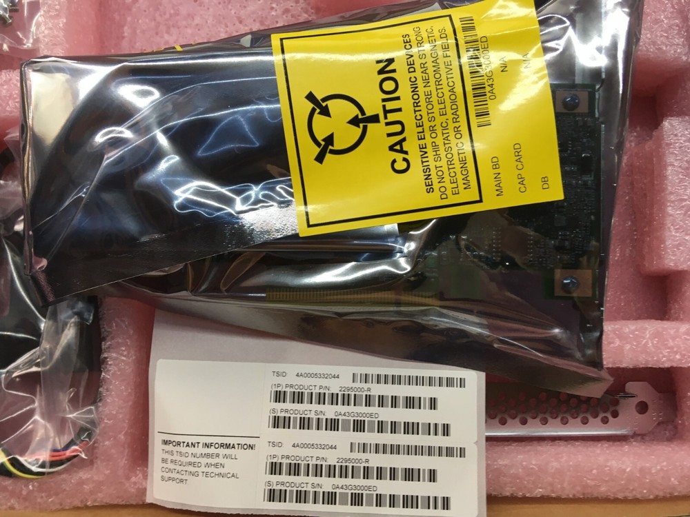 Microchip SmartRAID 3154-16i Storage Controller 16 2295000-R