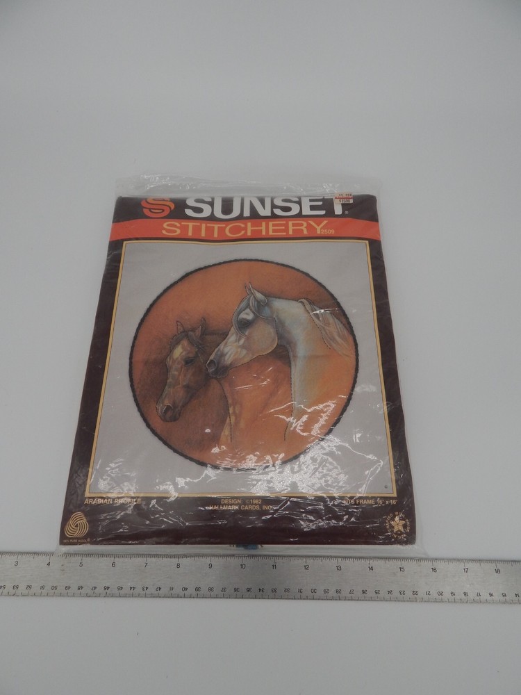 Sunset Stitchery Arabian Profile #2509 1982 - NEW