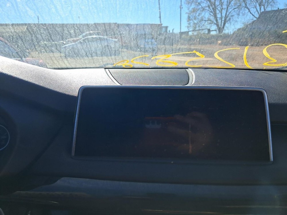 X5 2014 Glove Box 4839553