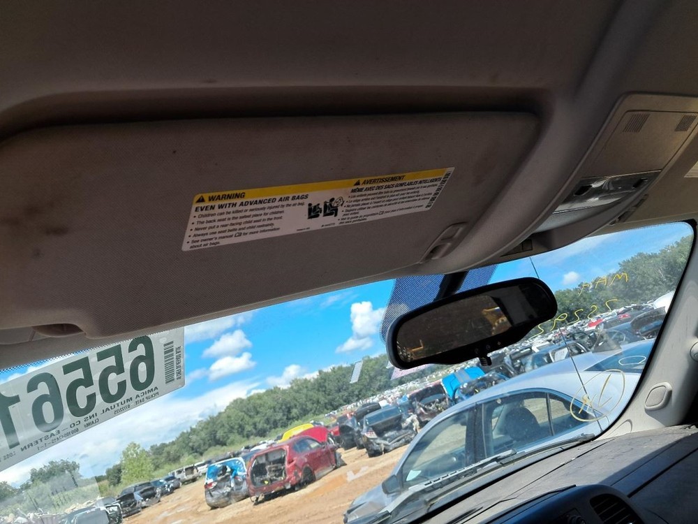 SILVRDO15 2010 Glove Box 4751275
