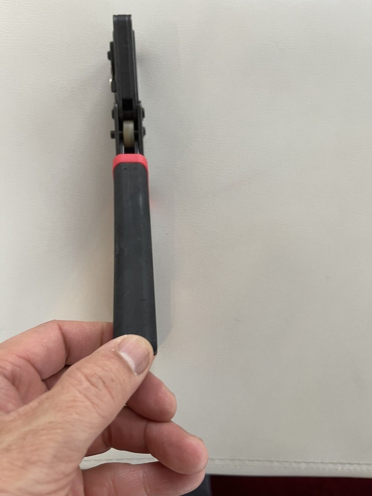 Internet: Ethernet Head Crimper/Crimp Frame.