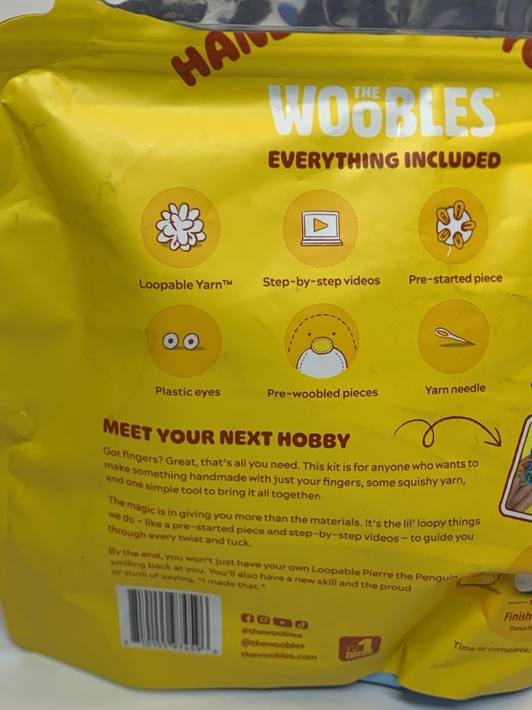 Woobles Loopables Pierre the Penguin Finger Loop Kit, No Hook Needed ~ NEW, Open