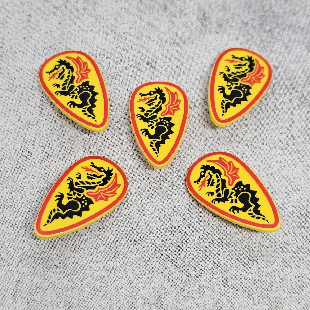 5pack Custom Classic Black Dragon Shield Accessory for Minifigure D11bds15