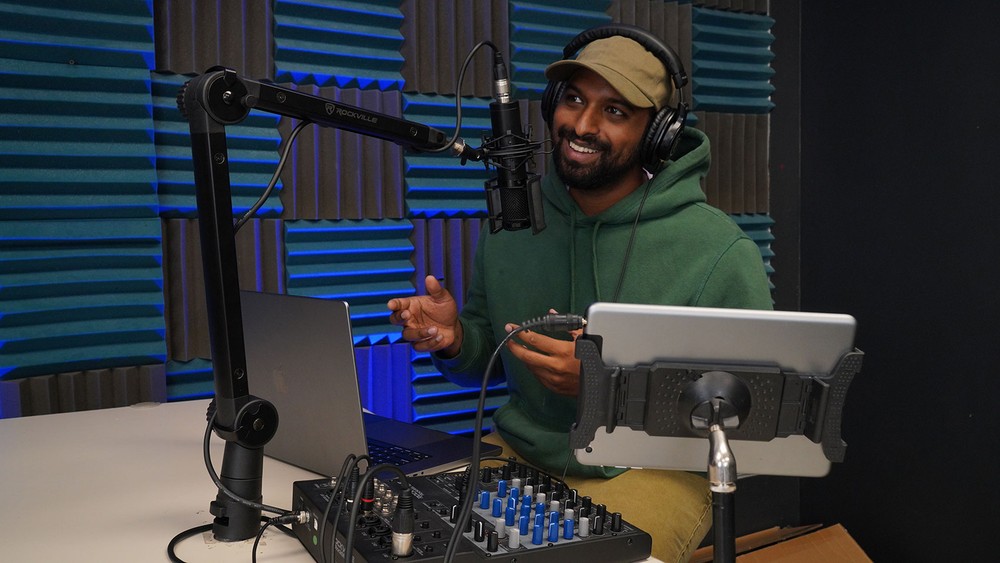 Pair Presonus Studio 4 Active 4" Studio Monitors+Interface+Mic+Headphones+Stands