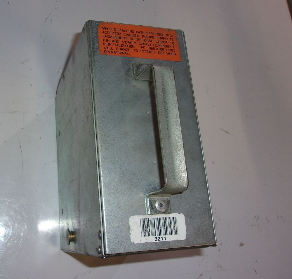 BALLY CASH CAN - Used