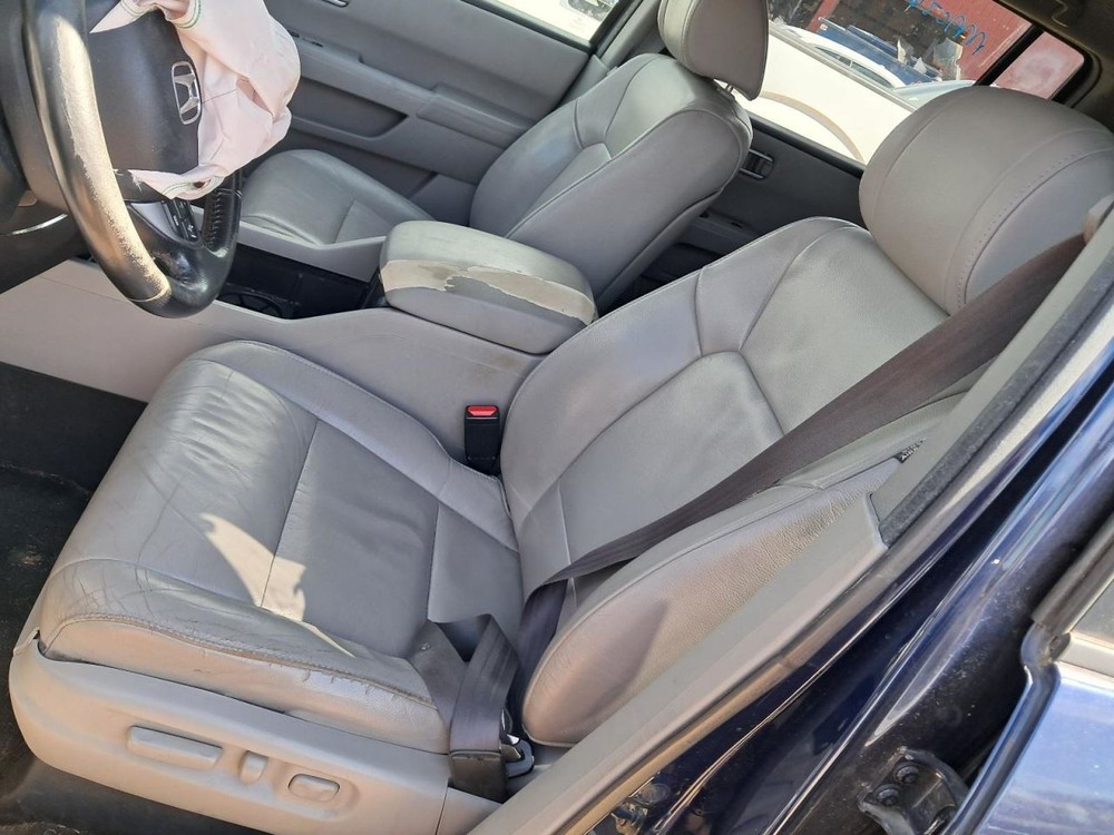 PILOT 2013 Glove Box 5022428