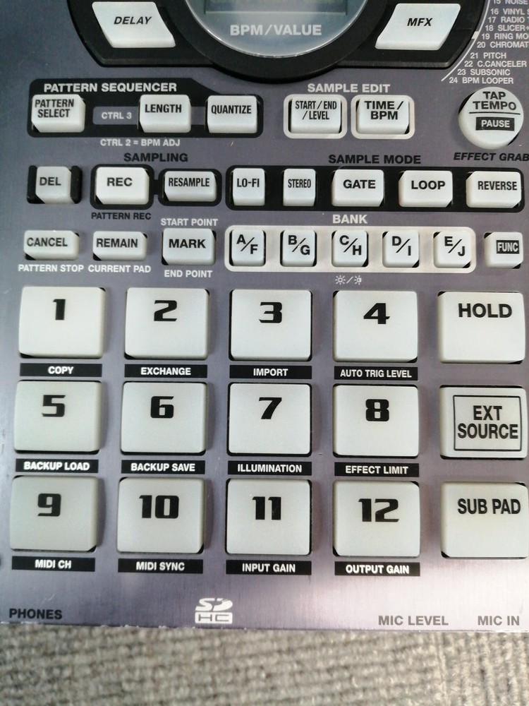 Roland SP-404SX Compact Linear Wave Sampler from Japan