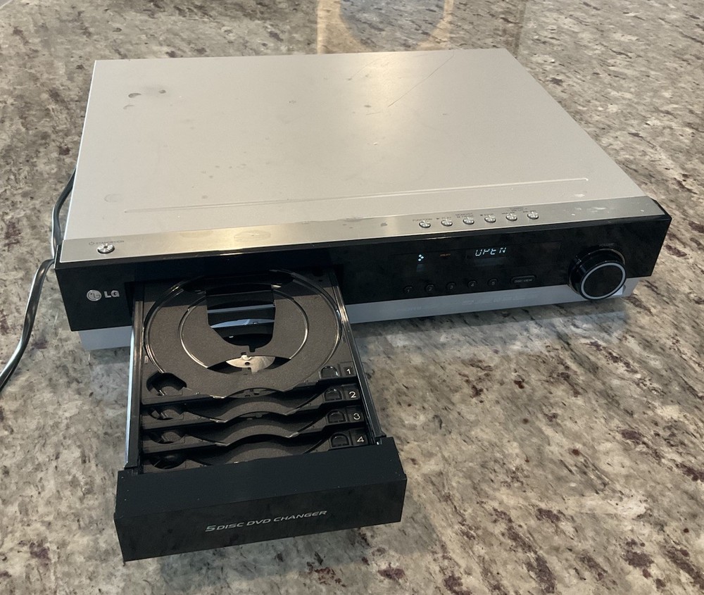 LG LH-E9674 Receiver 5 Disc DVD Silver Home Theater System