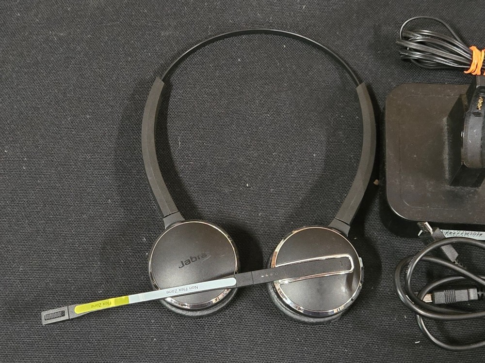 Jabra Pro 9400BS Headset w/Base & Power Adapter