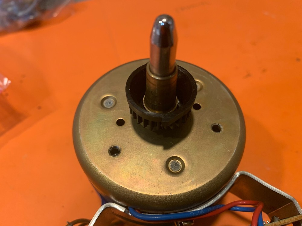 Dual CS 626 Vintage Stereo Turntable - Motor + Electronics