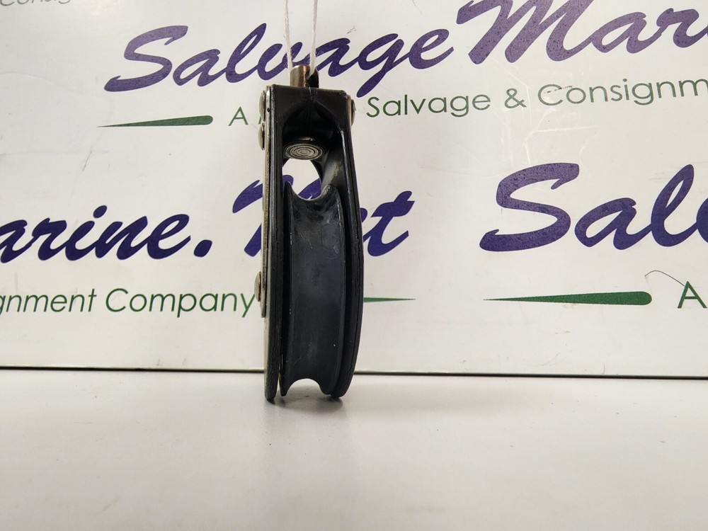 Seaway 2-1/2 (64mm) Swivel Single Block