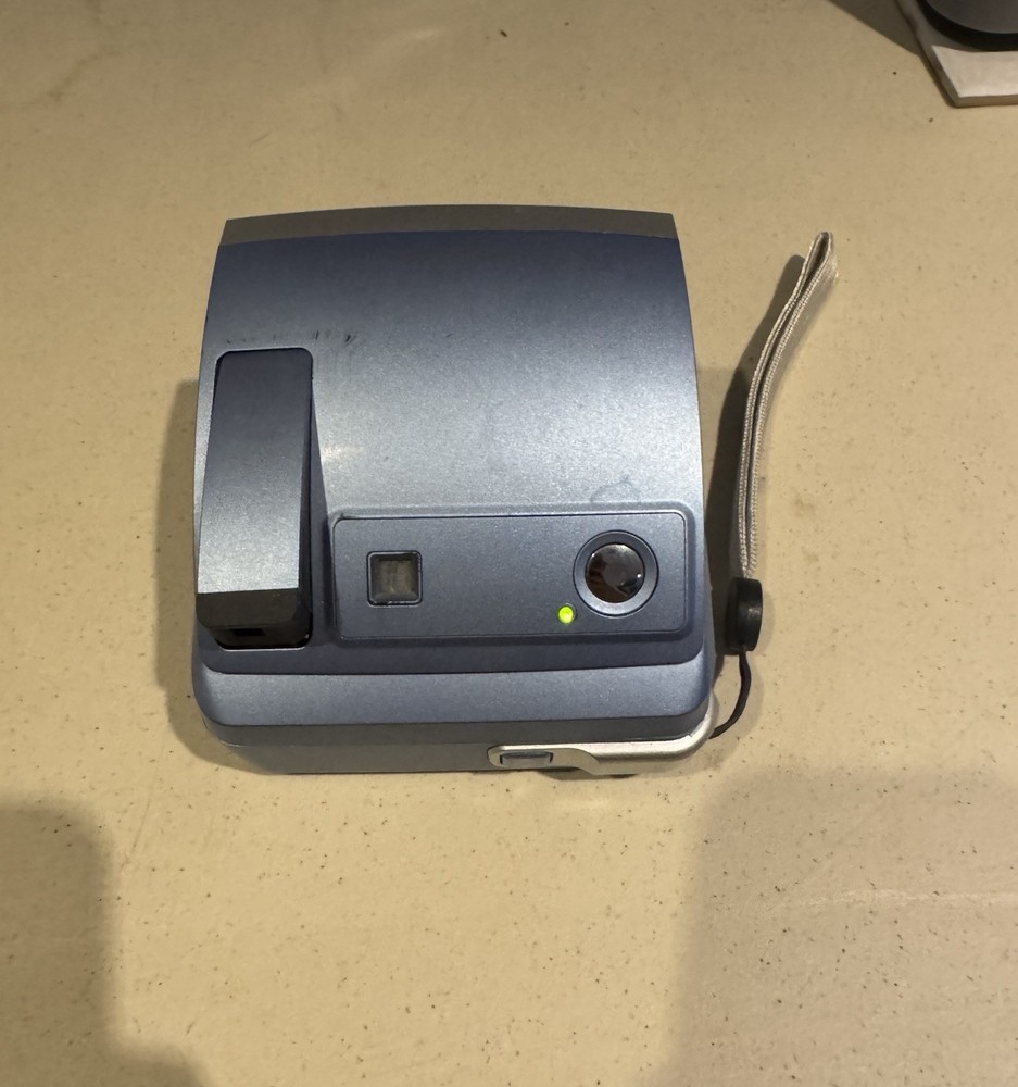Polaroid Vintage One 600BLUE (TESTED-WORKING)