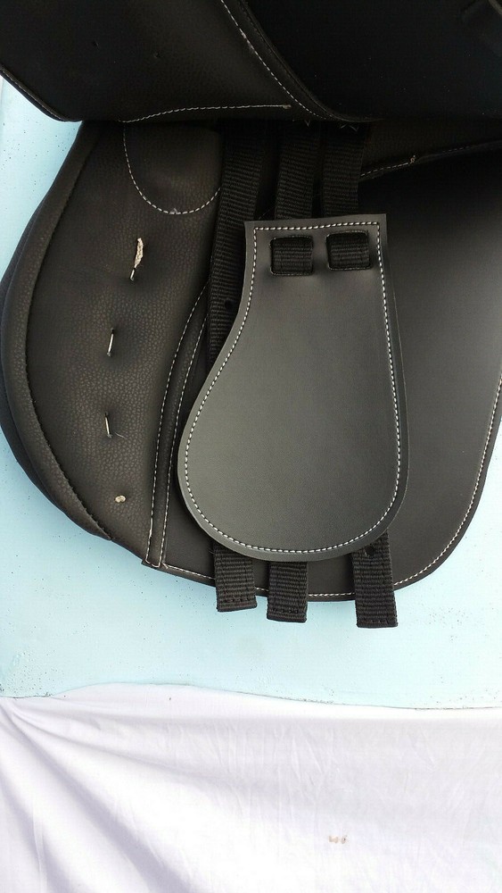 Icelandic synthetic, saddle perfect size- 17