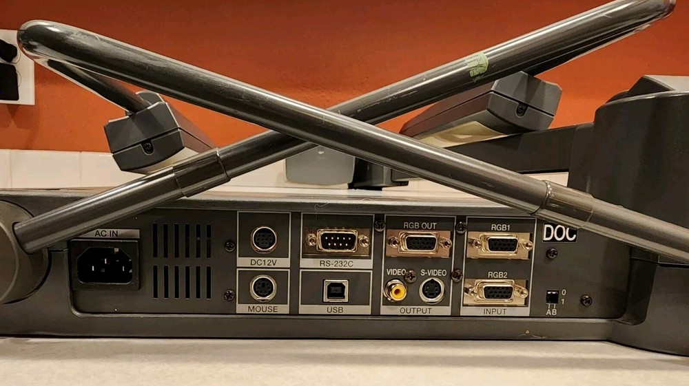 Elmo Visual Presenter Document Camera Projector HV-5100XG