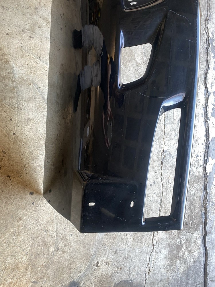 N71-1162-611R BUMPER Passenger Side (Read Description)