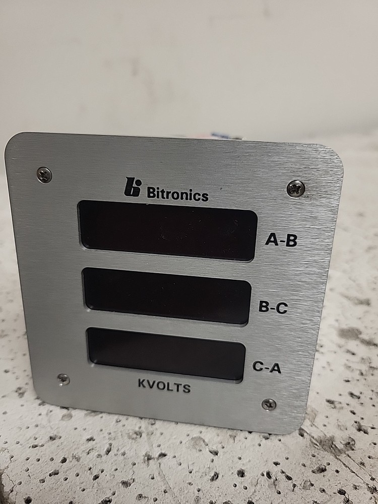 Bitronics VTAIE221000400 Voltmeter 3 Phase 4-Wire Digital Diplay