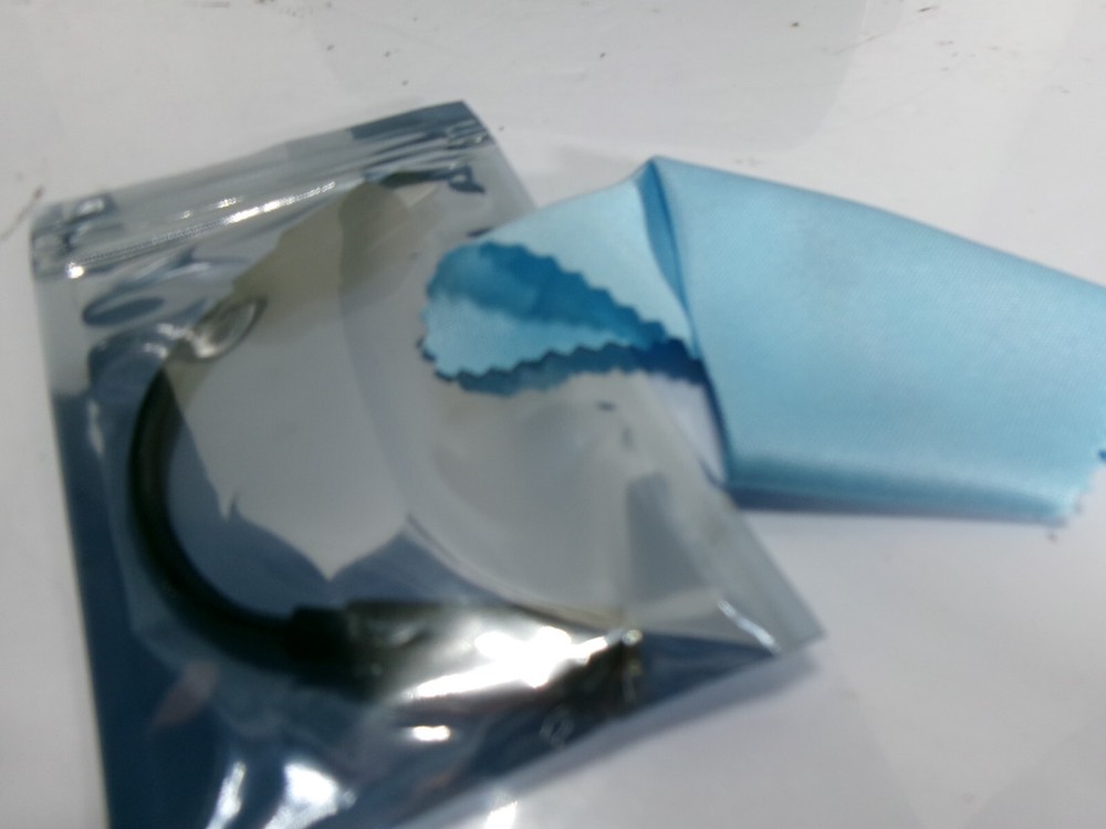 VR SHINECON VR Headset Compatible with Android, Windows Phone, & iPhone - NOB