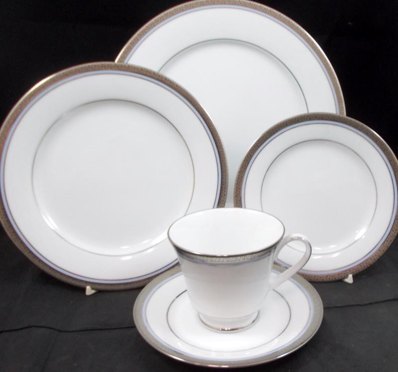 Noritake Piedmont Platinum 5 Piece Place Setting 4334