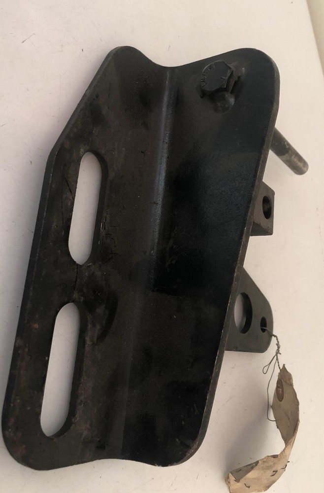 GENUINE MACK HOOD HINGE BRACKET 68QM53 OEM