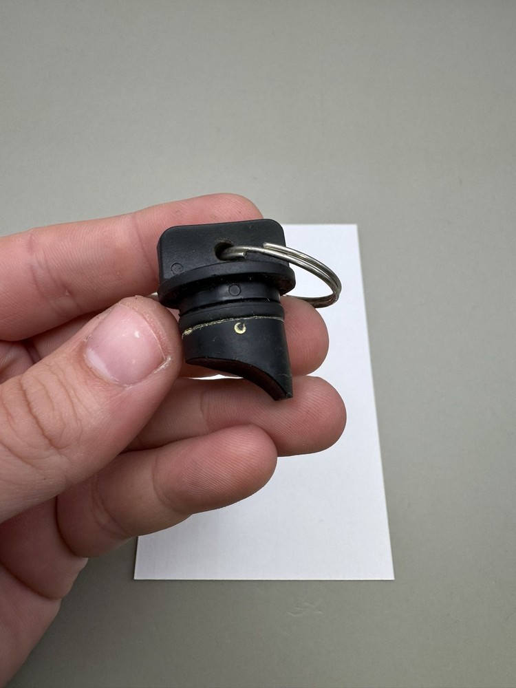 AGD Automag Power Feed Plug Black