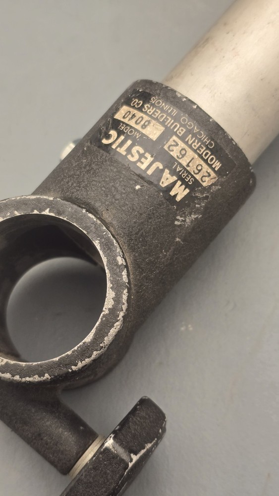 Majestic 8040 "SideArm" Horizontal Arm