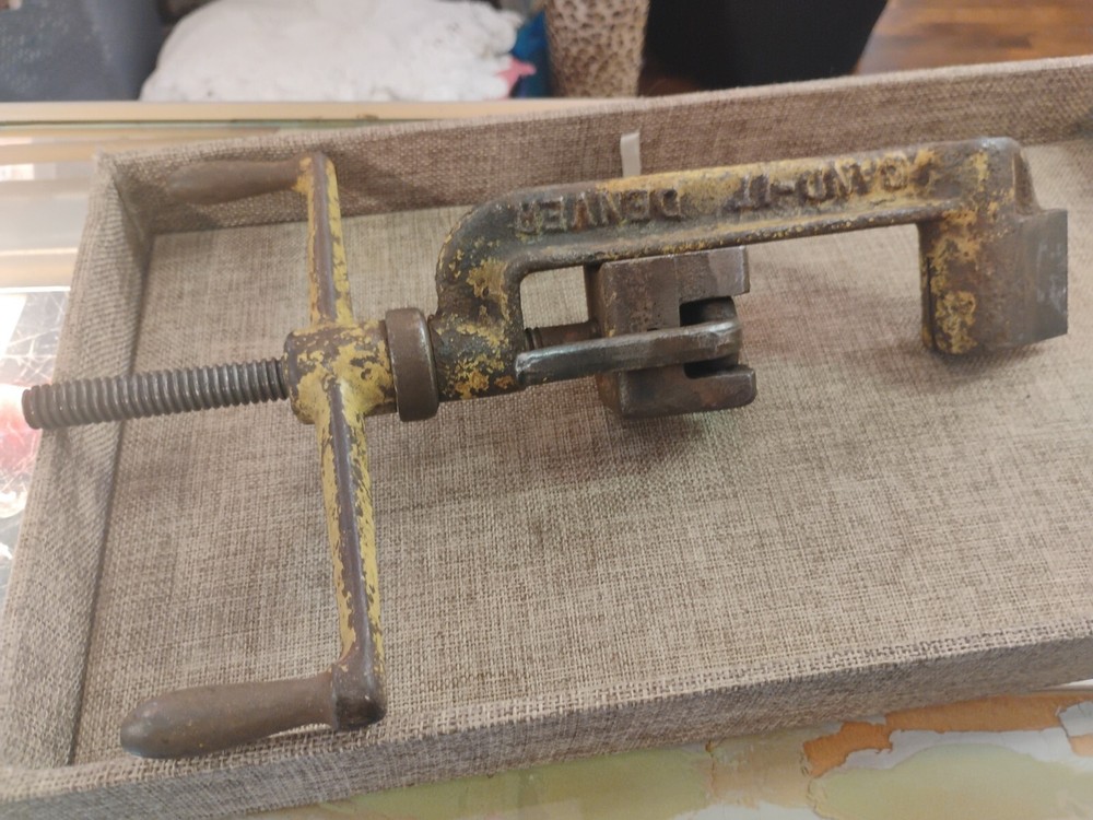 Band-It Co. Denver, CO USA Banding Tool