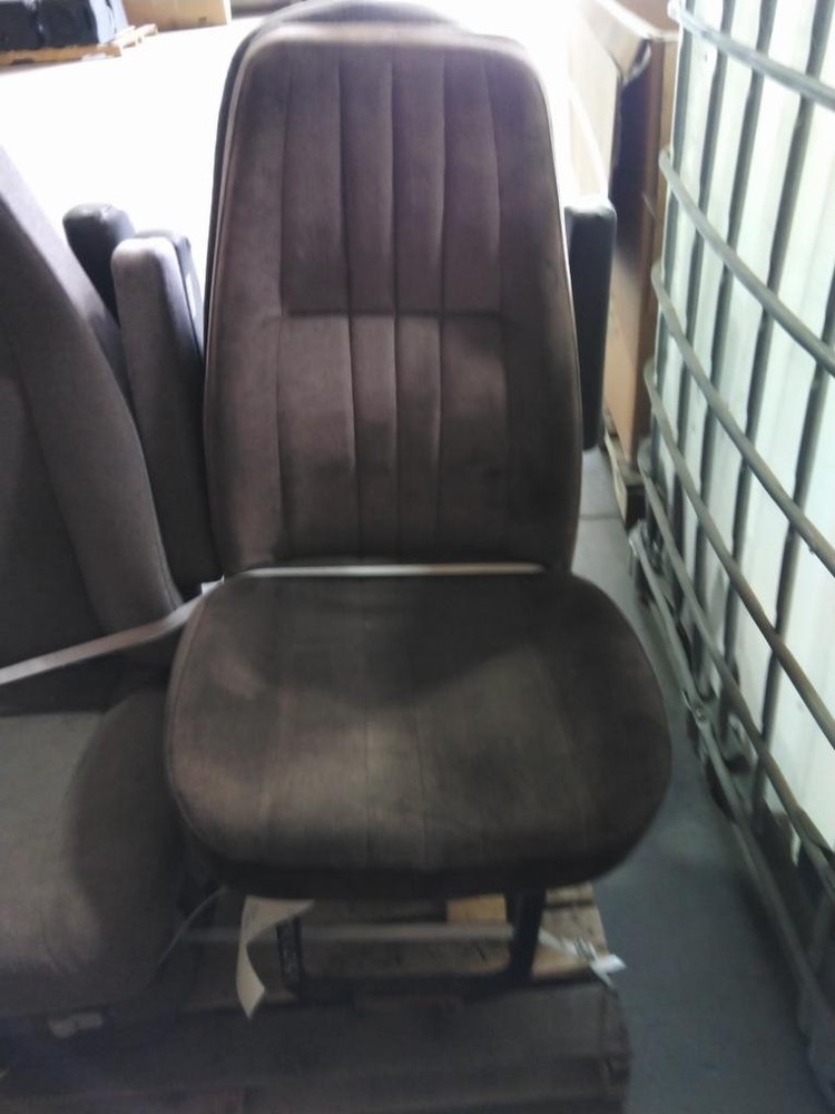 Replaces 2003 MACK CH613 FRONT SEAT ,  MD