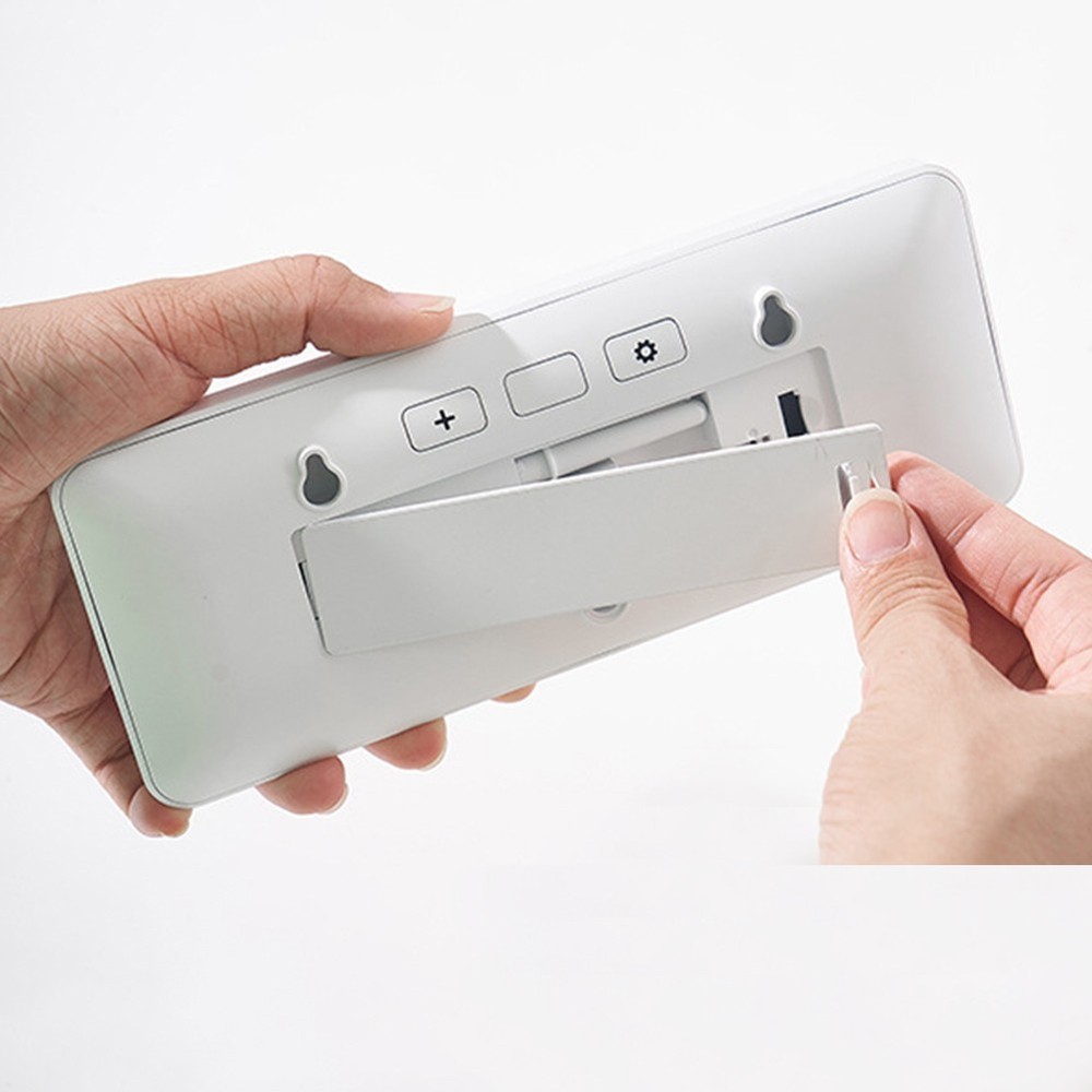 Automatic Adjustment Digital Wall Clock Battery Powered Clock Home Office Clock