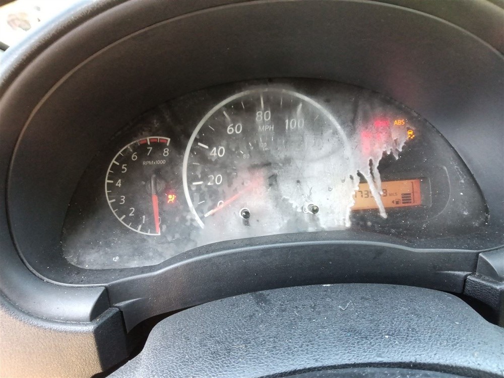 VERSA 2016 Fuse Box Cabin 43125