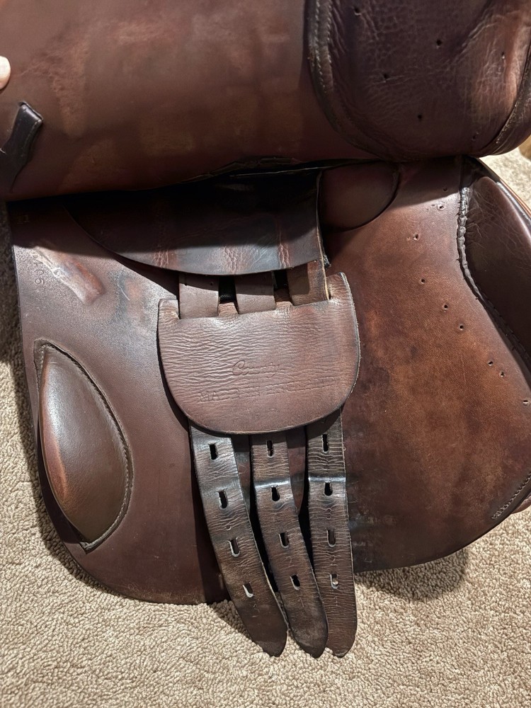 18” County Sensation English Saddle