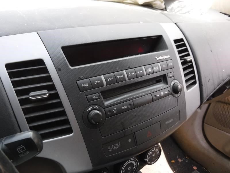OUTLANDER 2011 Radio/Audio 415407