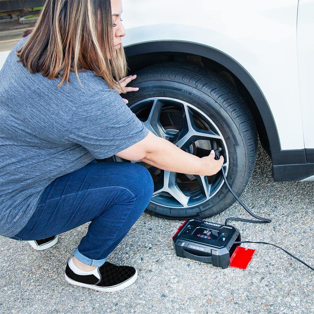 Husky 12-Volt Inflator