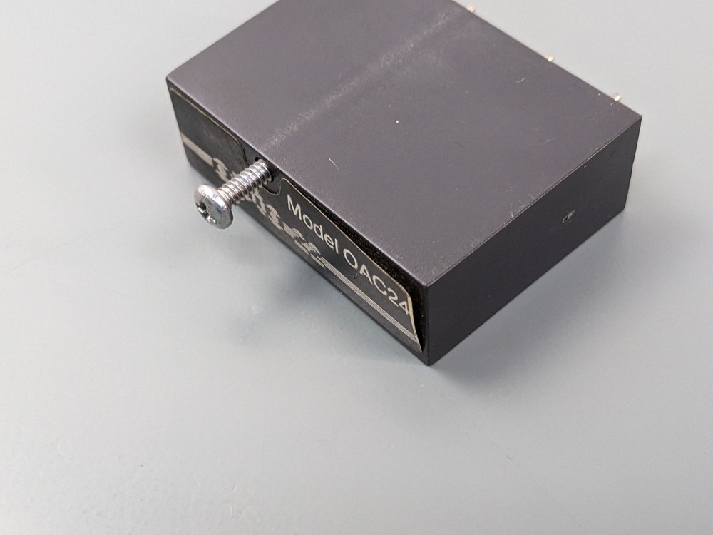 (20) Opto 22 OAC24 Solid State Digital AC Output Relays 24VDC Input