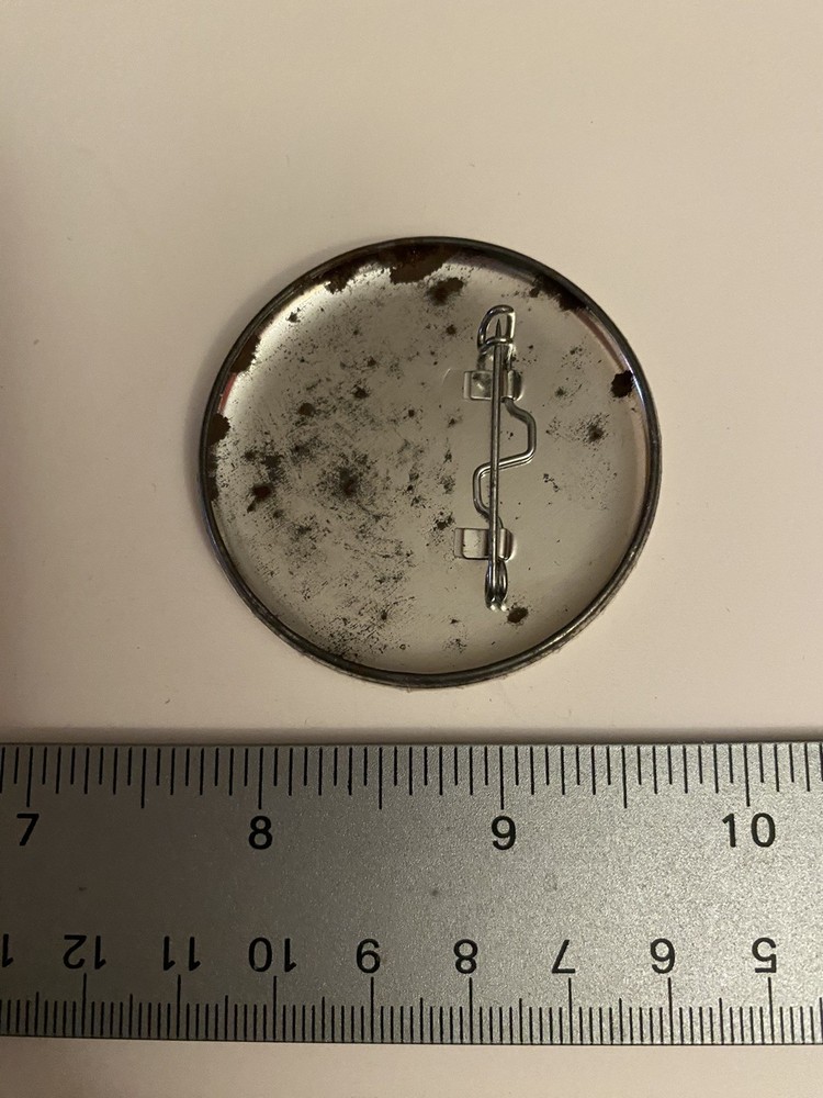 Merry Millennium! Pepsi Lays Pin Back Button P106