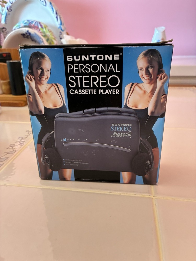 New Suntone Personal Stero Cassette Player
