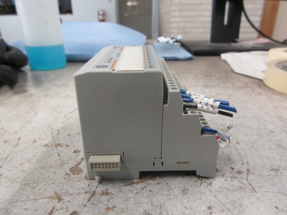 Allen-Bradley Flex I/O Analog Input Module 1794-IE8 Used