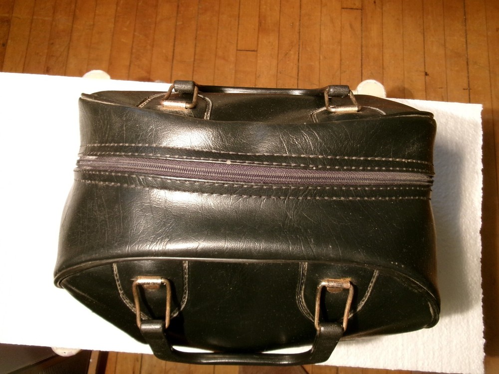 Vintage One Ball Vinyl Bowling Bag Black