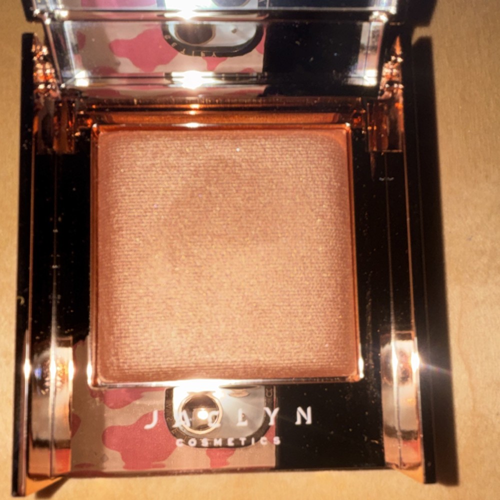 Jaclyn Cosmetics Exposure Highlighter Exposure READ DESCRIPTION