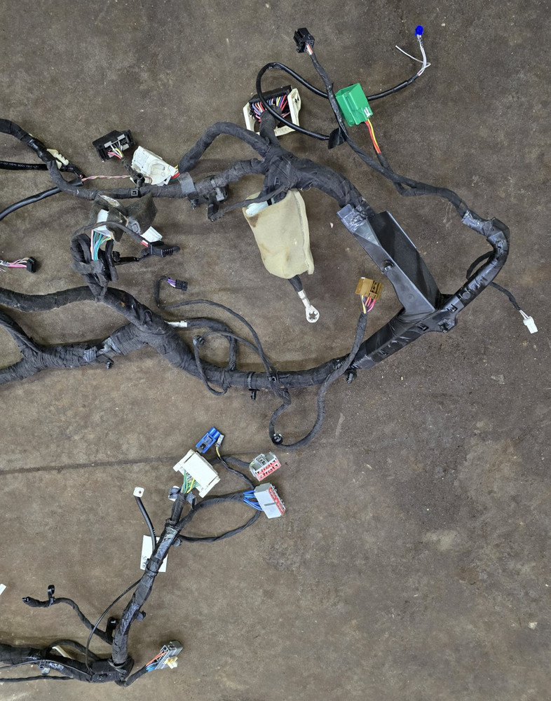 OEM 2015 RAM 1500 Dash Wiring Harness Dashboard Wire Instrument Panel 68240606AB