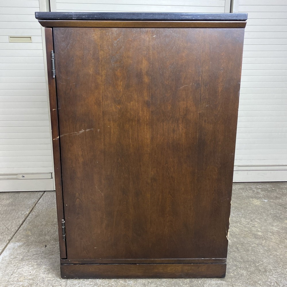 Intertek CW-52ADT Thermelectirc Wine Cooler