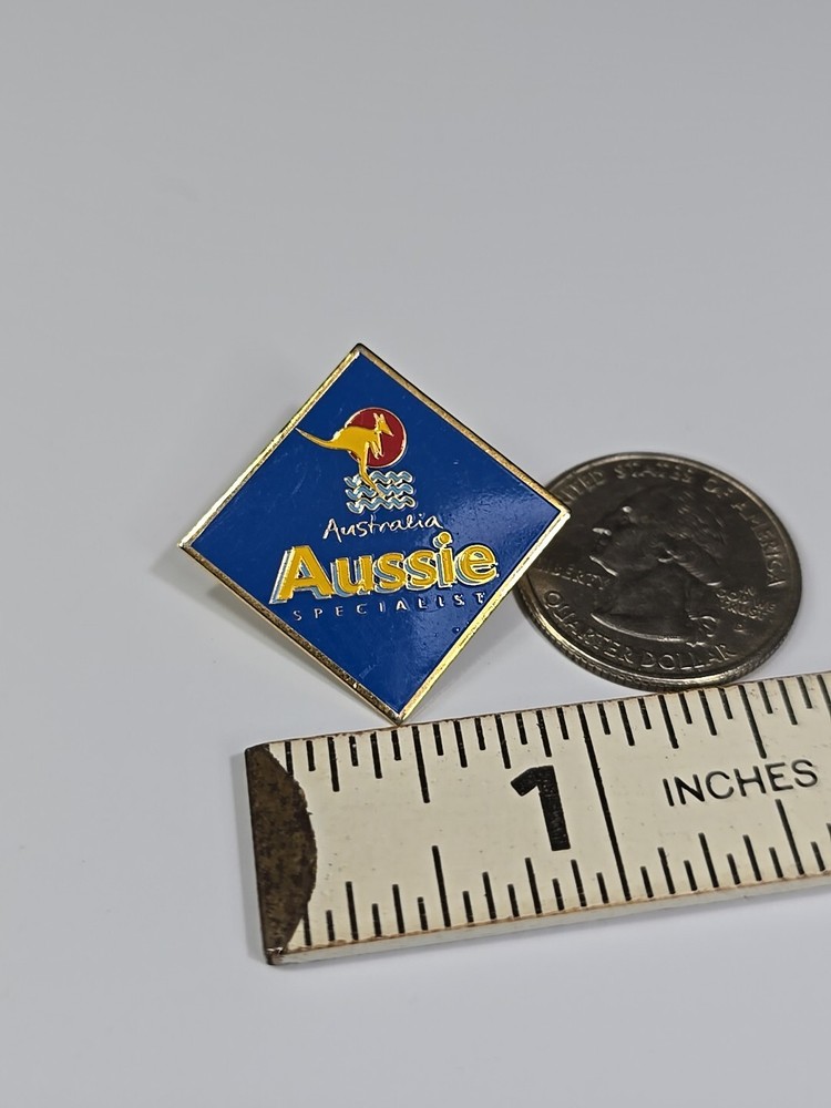 Australia Aussie Specialist Souvenir Lapel Pin