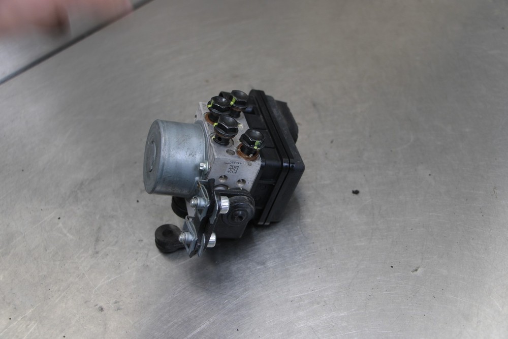 21-25 DUCATI SUPERSPORT 950 ABS PUMP UNIT MODULE