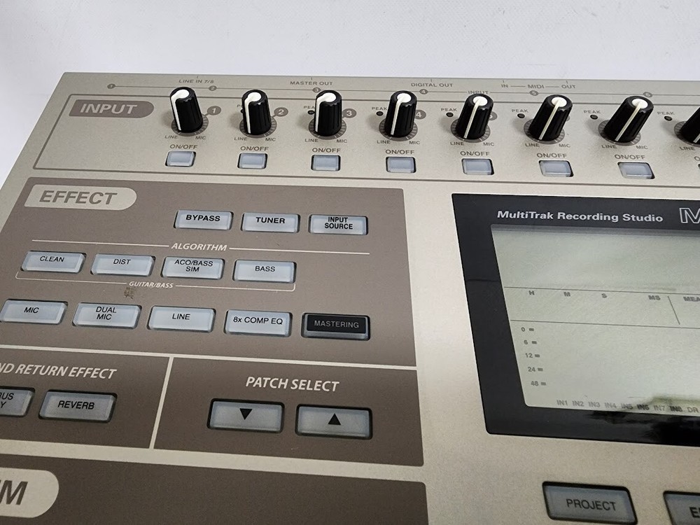 Zoom MRS-1608 Multi-Track Recorder