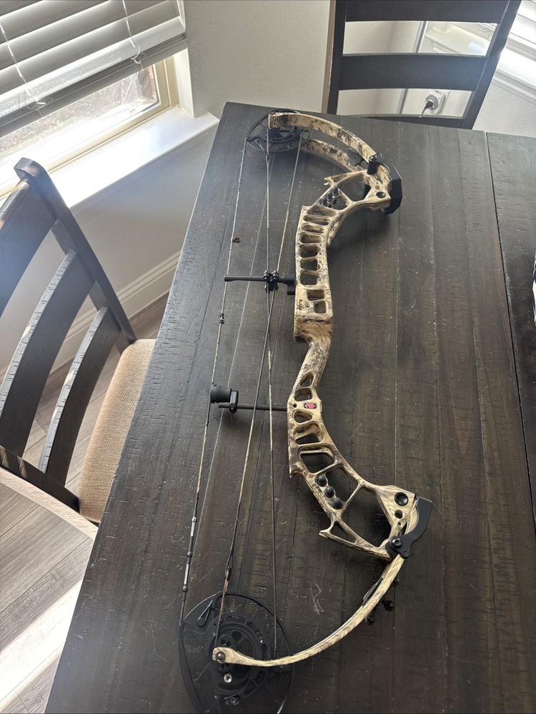 PSE Xpedition Rh 29” 65 Lb Compound Bow Unregistered  Keyptek Aftermarket String