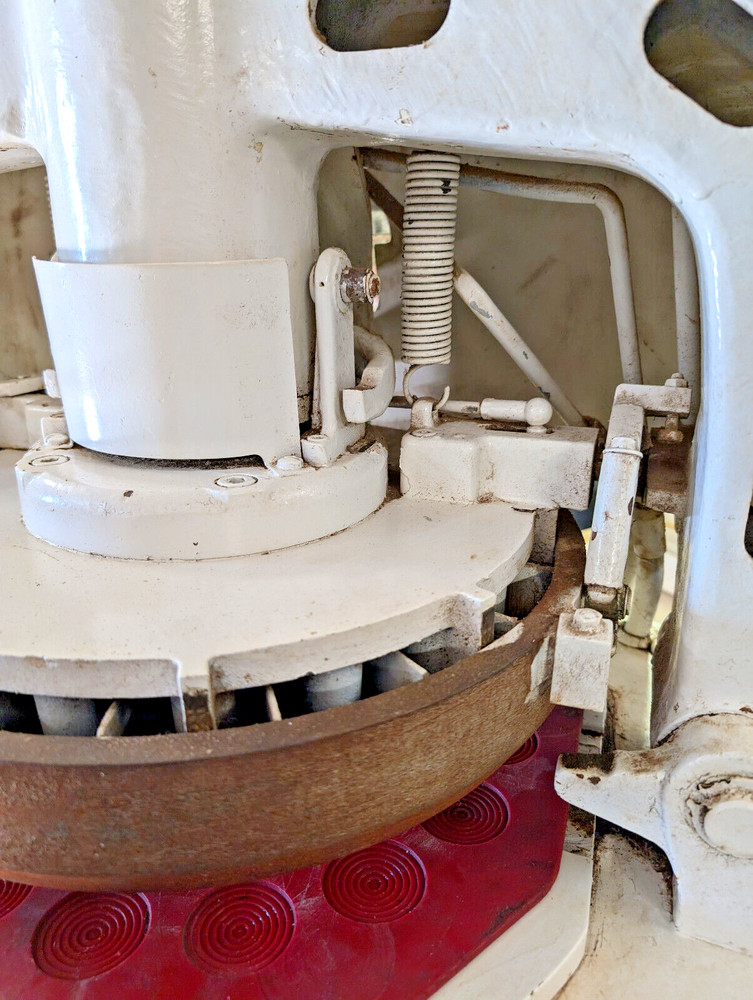 EBERHARDT Commercial Dough Divider, Dough Cutting Machine for Bakery