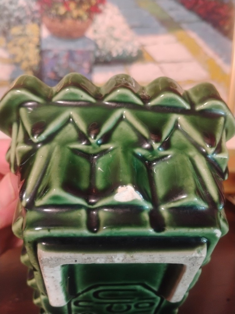 MCM UPCO USA 101 - 7" Green Rectangular Planter
