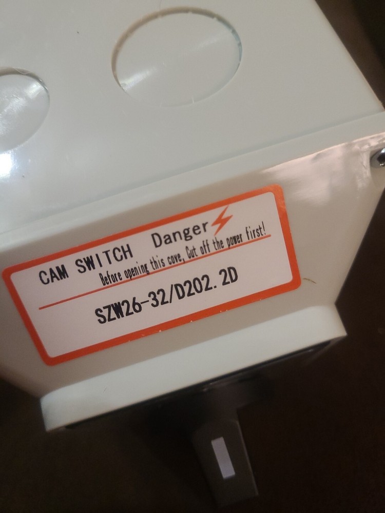 30A-32A Universal Rotary Changeover Switch SZW26-32/D202.2D 3 switch position...