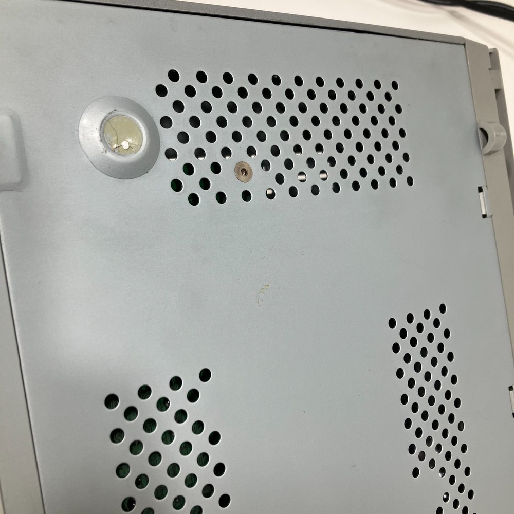 Free To Air Satellite Receiver ST-2000 DVB Set Top Box – Untested – Powers On